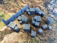 Load image into Gallery viewer, Scatter terrain-pakke fra Kingdom of Durak Deep