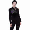 Bild in Galerie-Betrachter laden, Langarm-T-Shirt Spiral Tribal Rose
