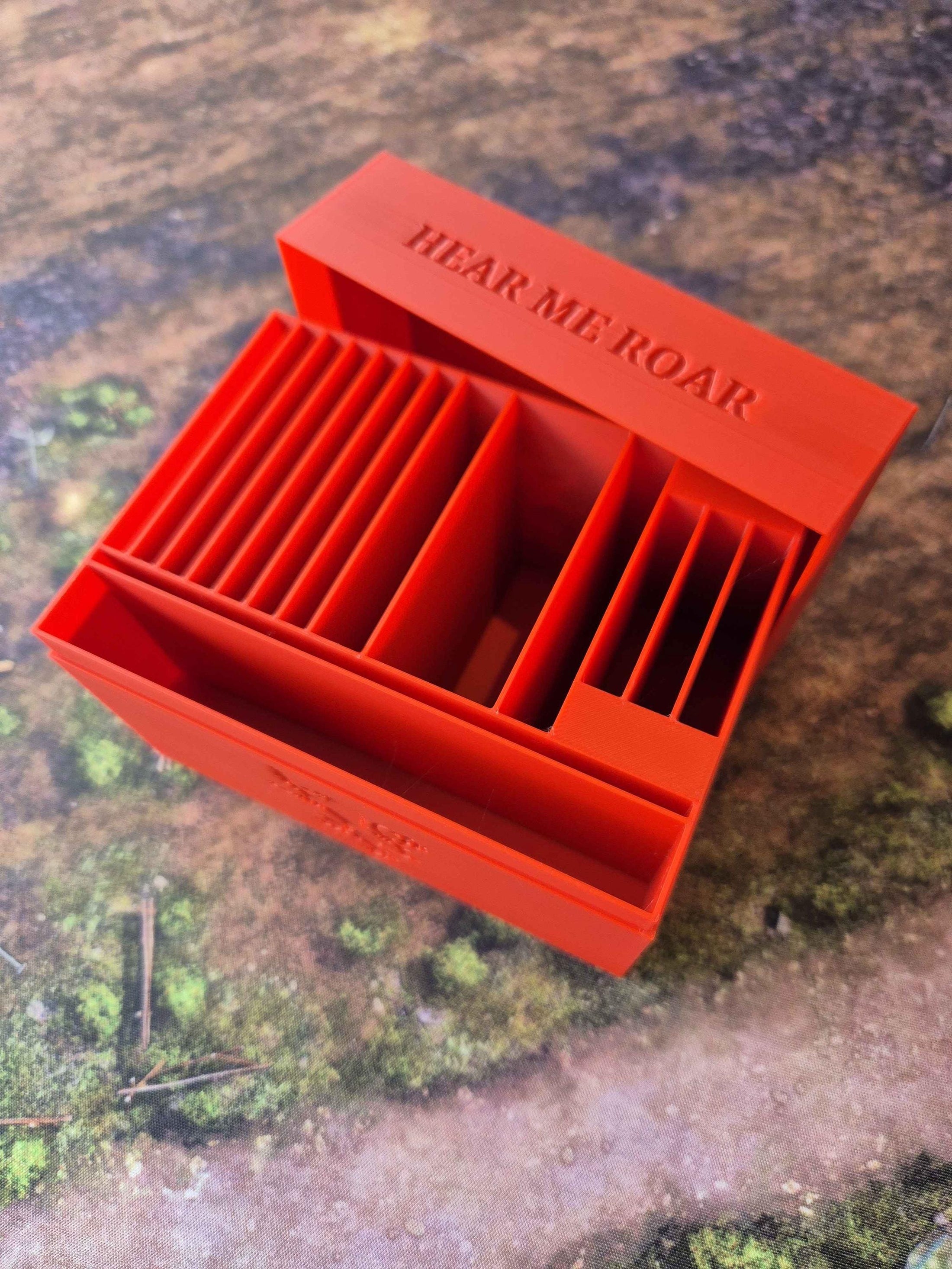 3D-Printed Card Box for A Song of Ice and Fire