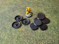 Load image into Gallery viewer, Round and Oval Wargaming Bases by Txarli Factory
