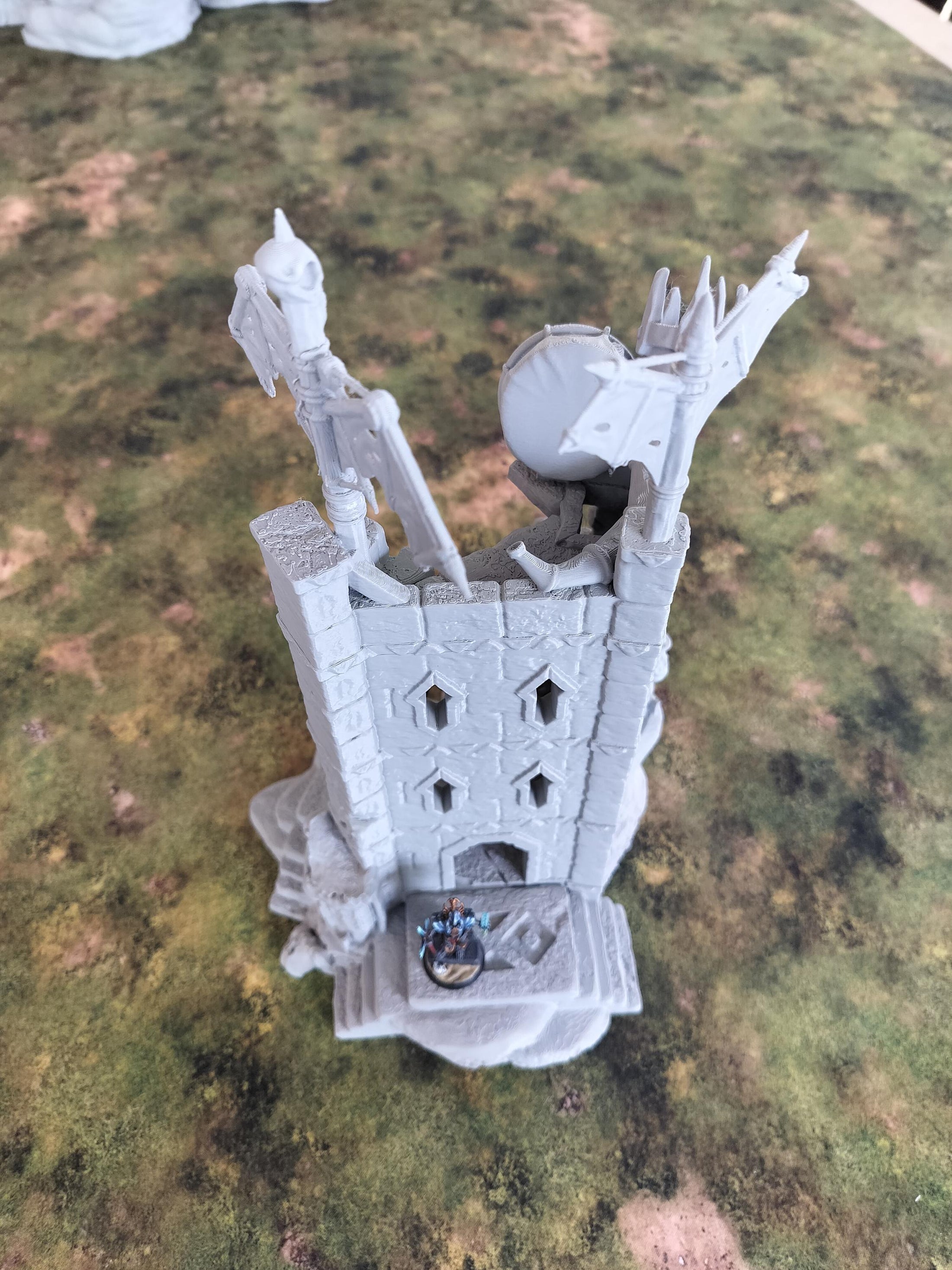 Ruinen bei Raven Peak – komplettes Geländeset in 28/32 mm
