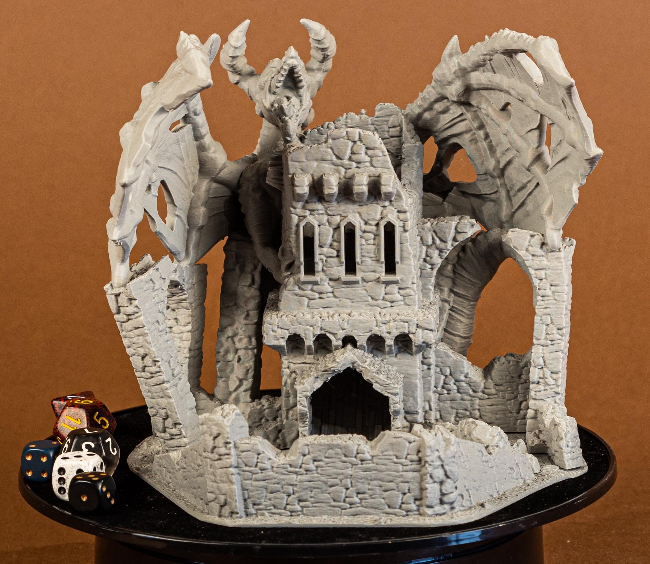 Dragon's Lair Dice Tower fra The Game of Destiny