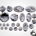 Load image into Gallery viewer, Alien scenic base toppers fra Txarli Factory
