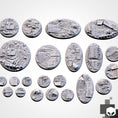 Load image into Gallery viewer, Egyptiske sceniske base toppers fra Txarli Factory
