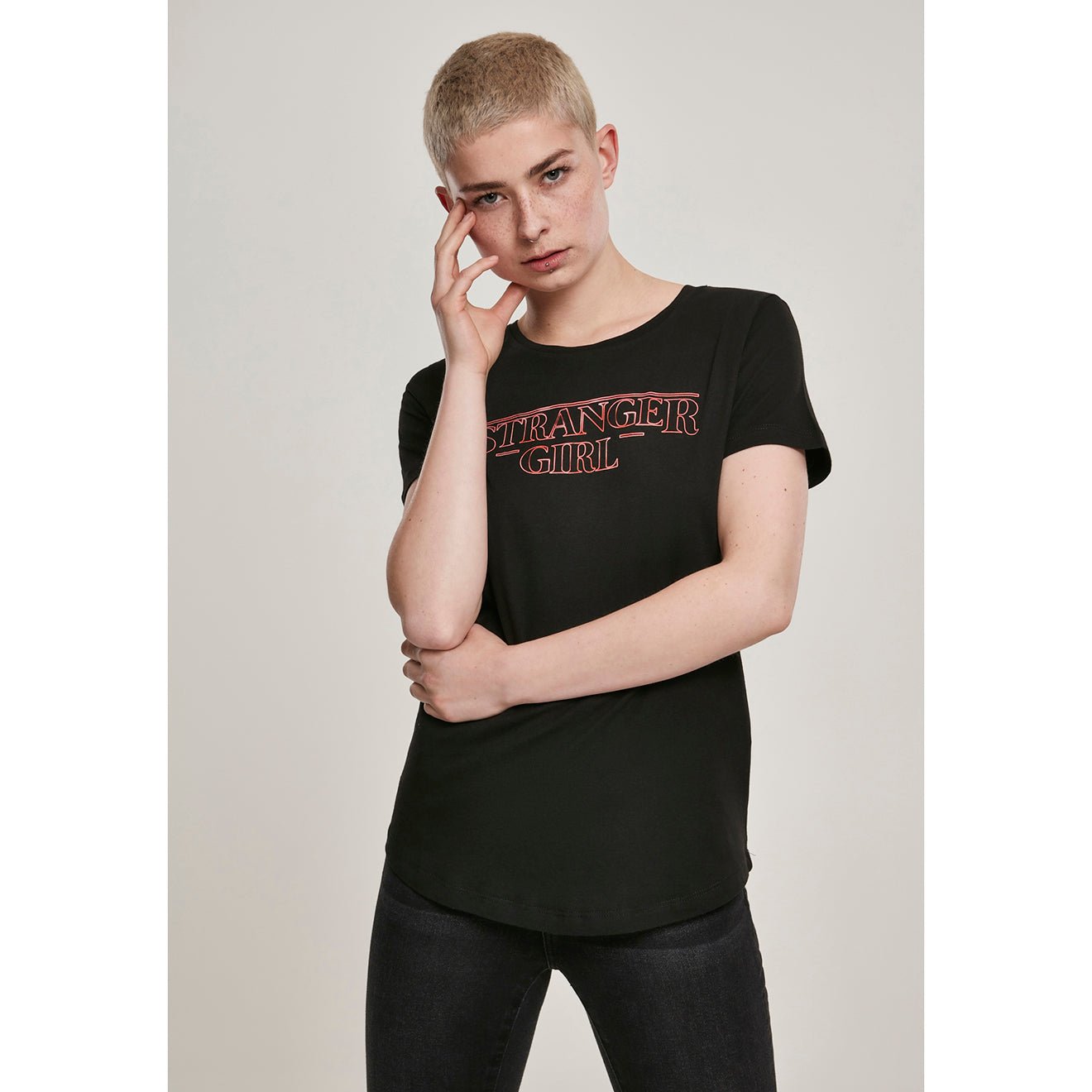 T-shirt Stranger Girl (Girly Fit) - Fatima.Dk